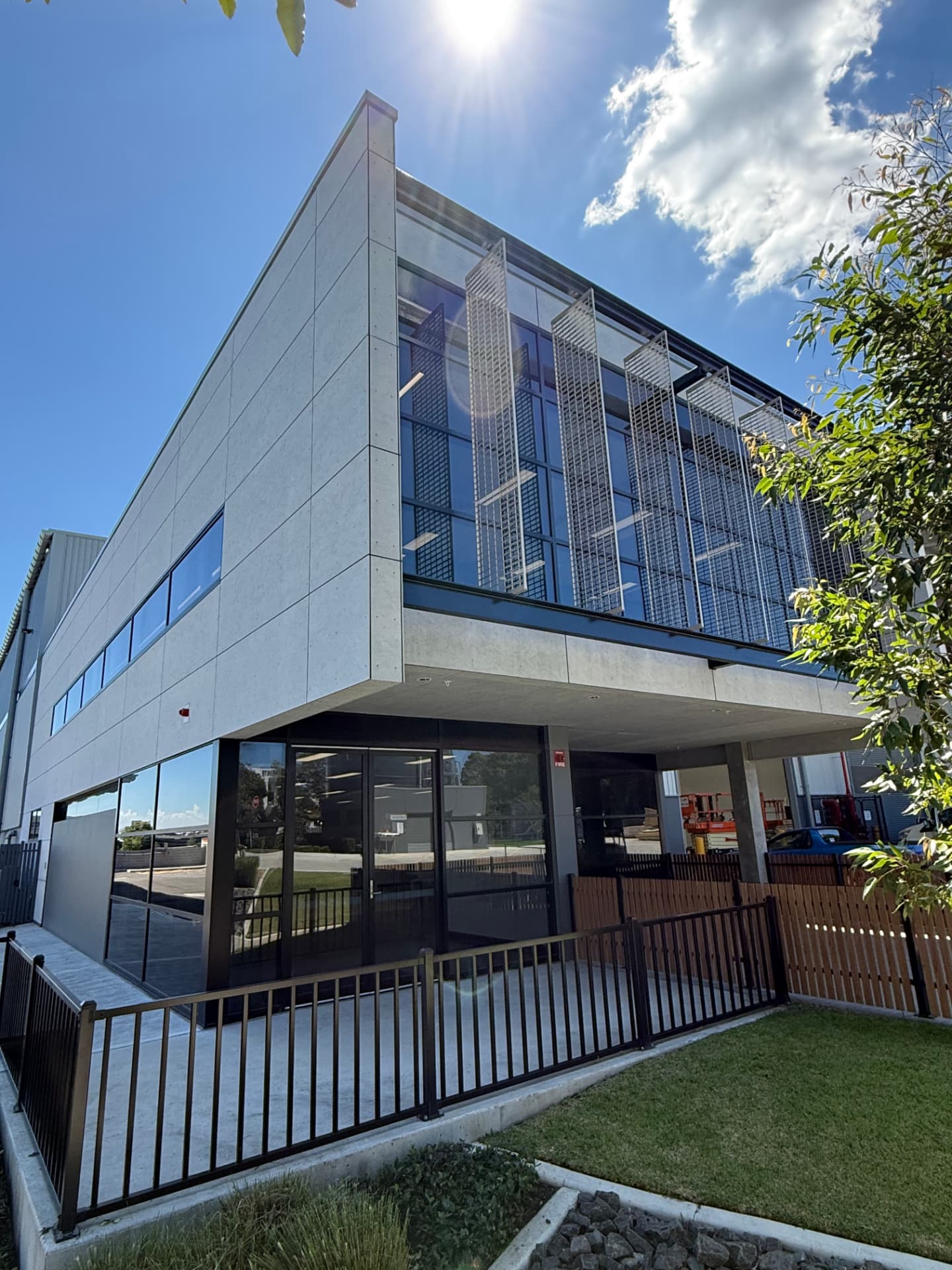 Modern commercial building with premium aluminium glazing by TK Aluminium